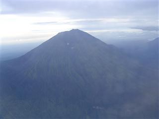 バリ島最高峰アグン山